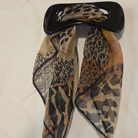 Stylish Women's Hair Accessories Set - Black, Blue, Pink - Picture 12 of 16